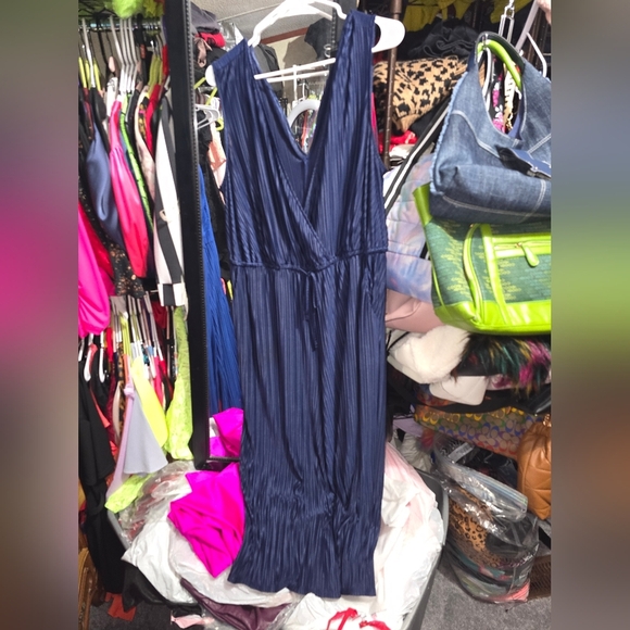 Torrid 2x Navy Pleated Knit Surplice Drawstring Culotte Jumpsuit - Picture 4 of 5